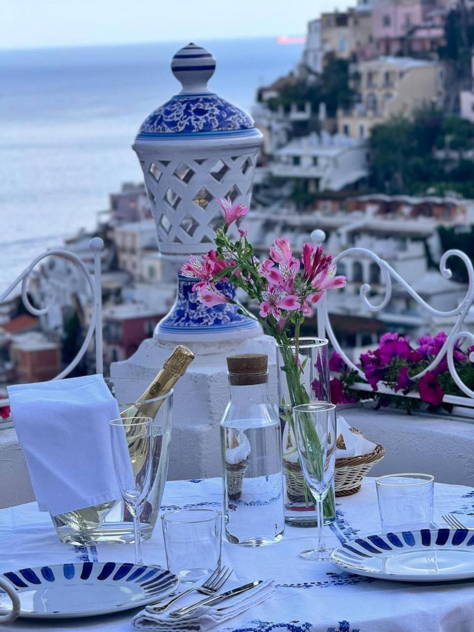 Villa Mary Suites Positano Exterior photo